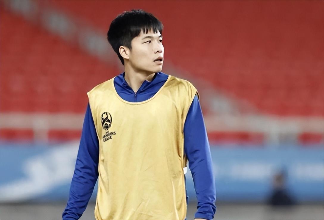 九游体育官网首页-鲁能前腰补强又有新动作！曾号称学霸的他有望挑大梁，已跟队冬训