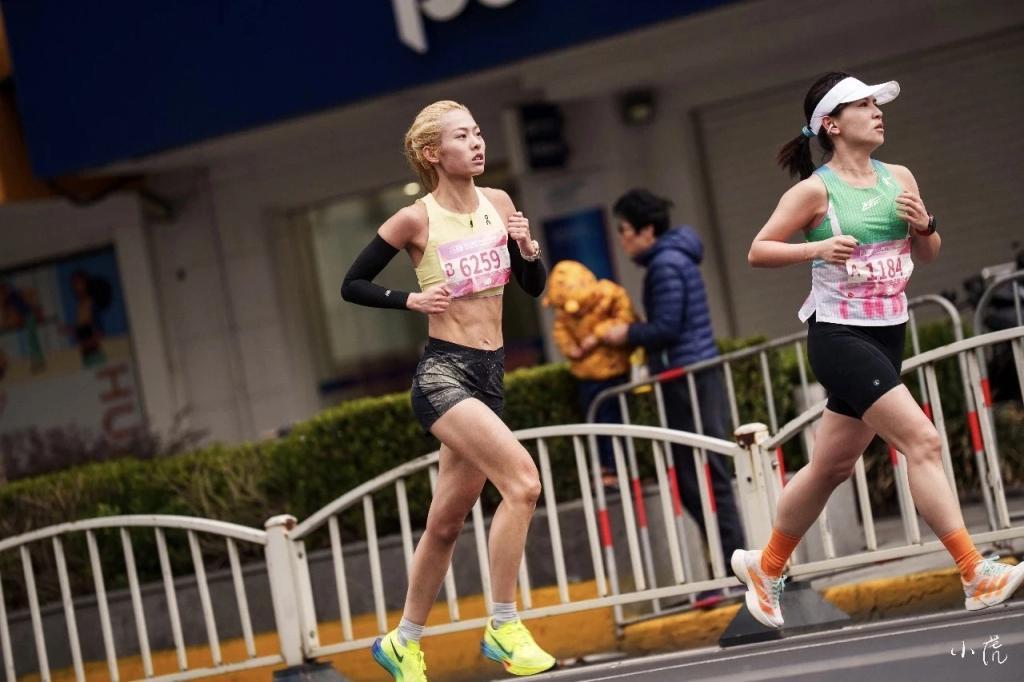 九游体育官网首页-特写 | 女子半马的跑道，可不只是美丽的风景线