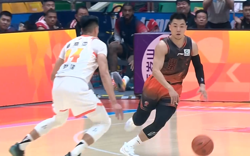 九游体育登录入口-CBA山东男篮逆转江苏,新外援首秀8分,珀赛尔37分陈林坚立功