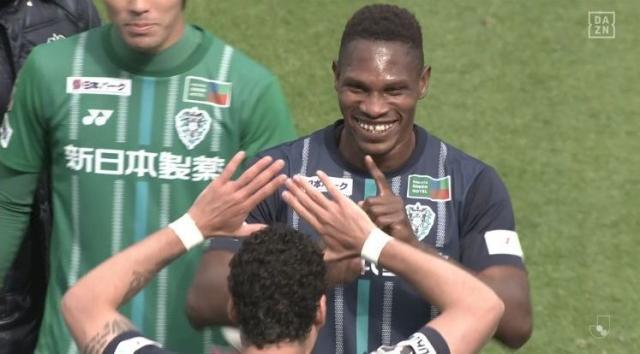 九游体育官网首页-Made In CSL①中超神锋初到日本被称姆博马再现