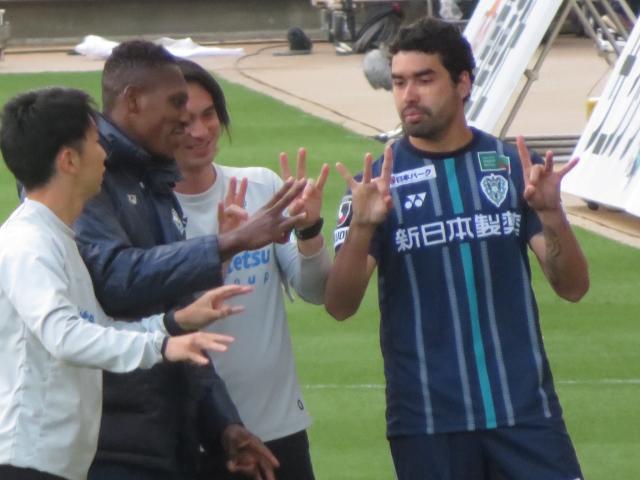 九游体育官网首页-Made In CSL①中超神锋初到日本被称姆博马再现